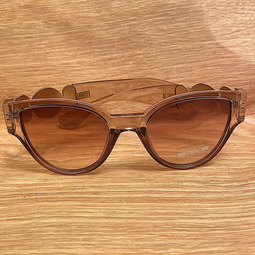 Sunglasses Cat Eye Brown Lucite Side Gold Medallion Coins Eye Protection.